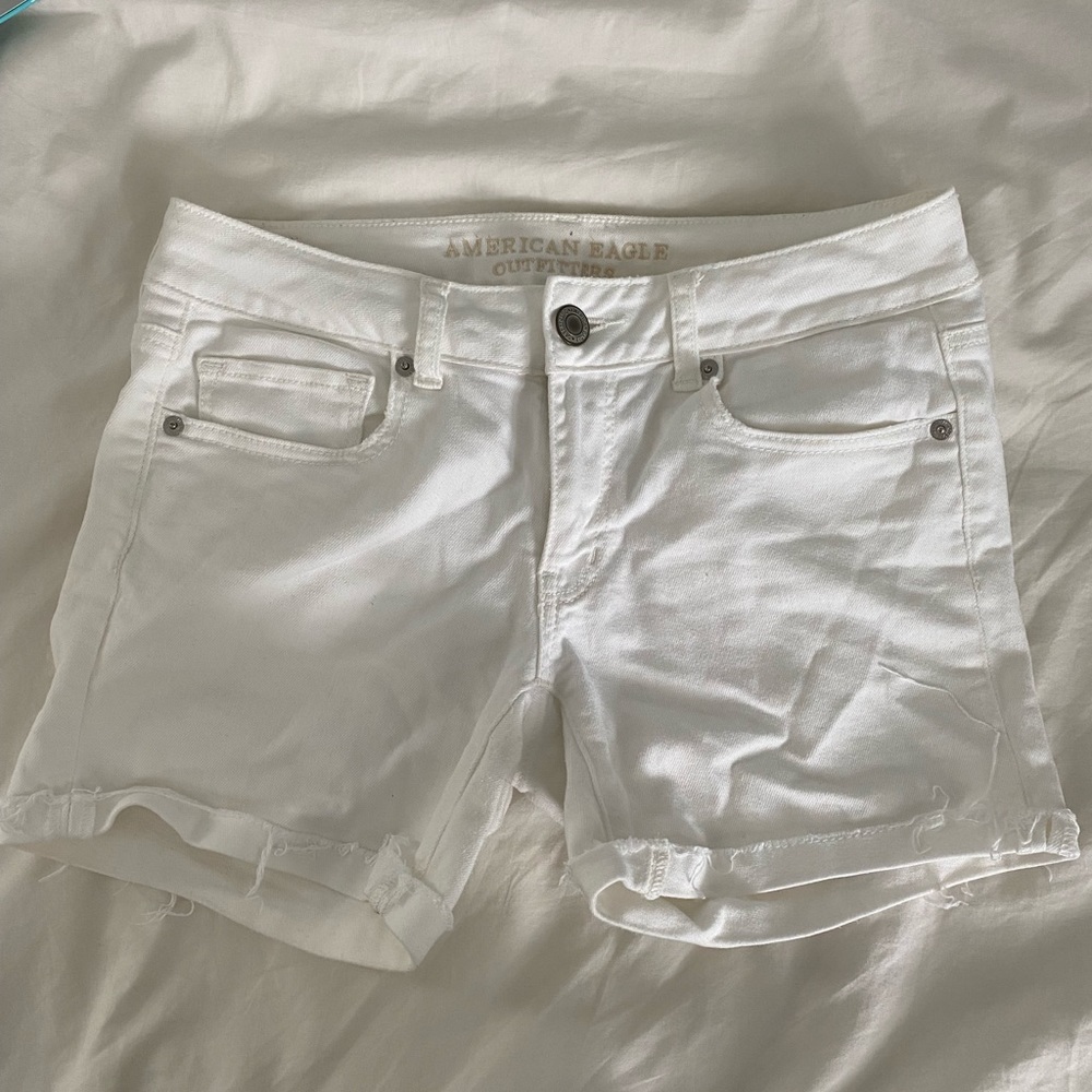 White American eagle shorts